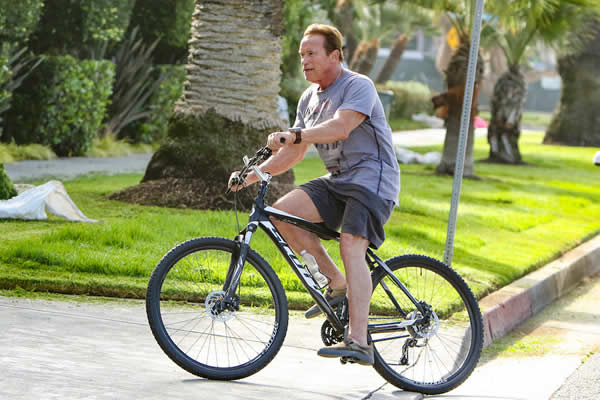 توصیه‌های آرنولد برای تمرین با دوچرخه